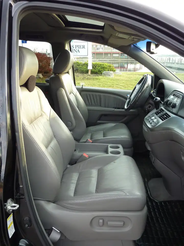 Honda Odyssey снимка Honda Odyssey