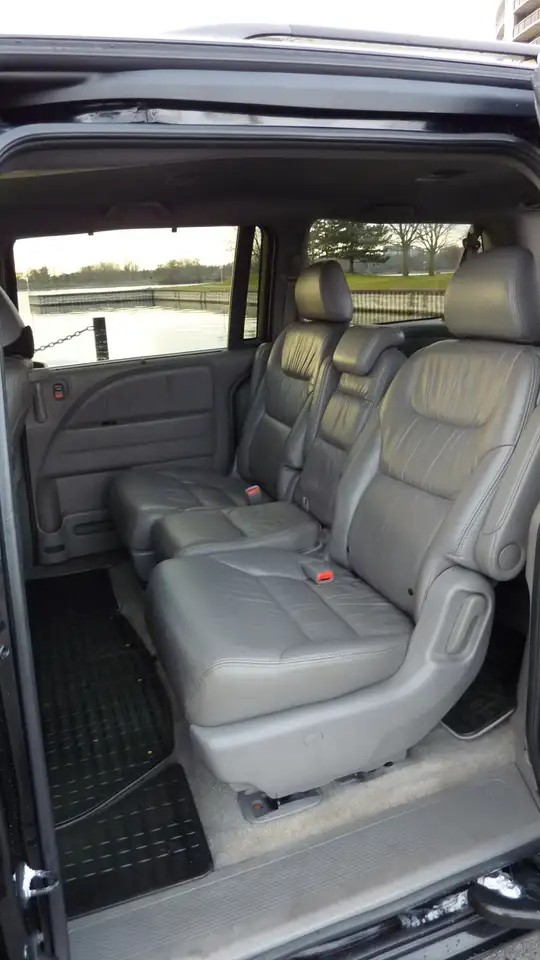 Honda Odyssey снимка Honda Odyssey