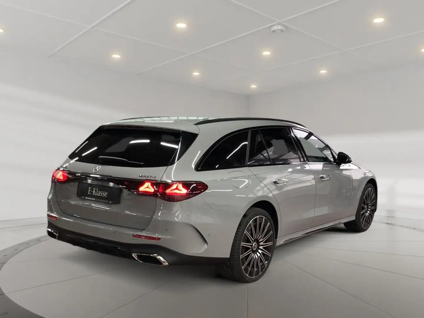Mercedes-Benz E 450 d 4MATIC T-Modell +MBUX+AMG+STH+Pano+HUD Grau - 2
