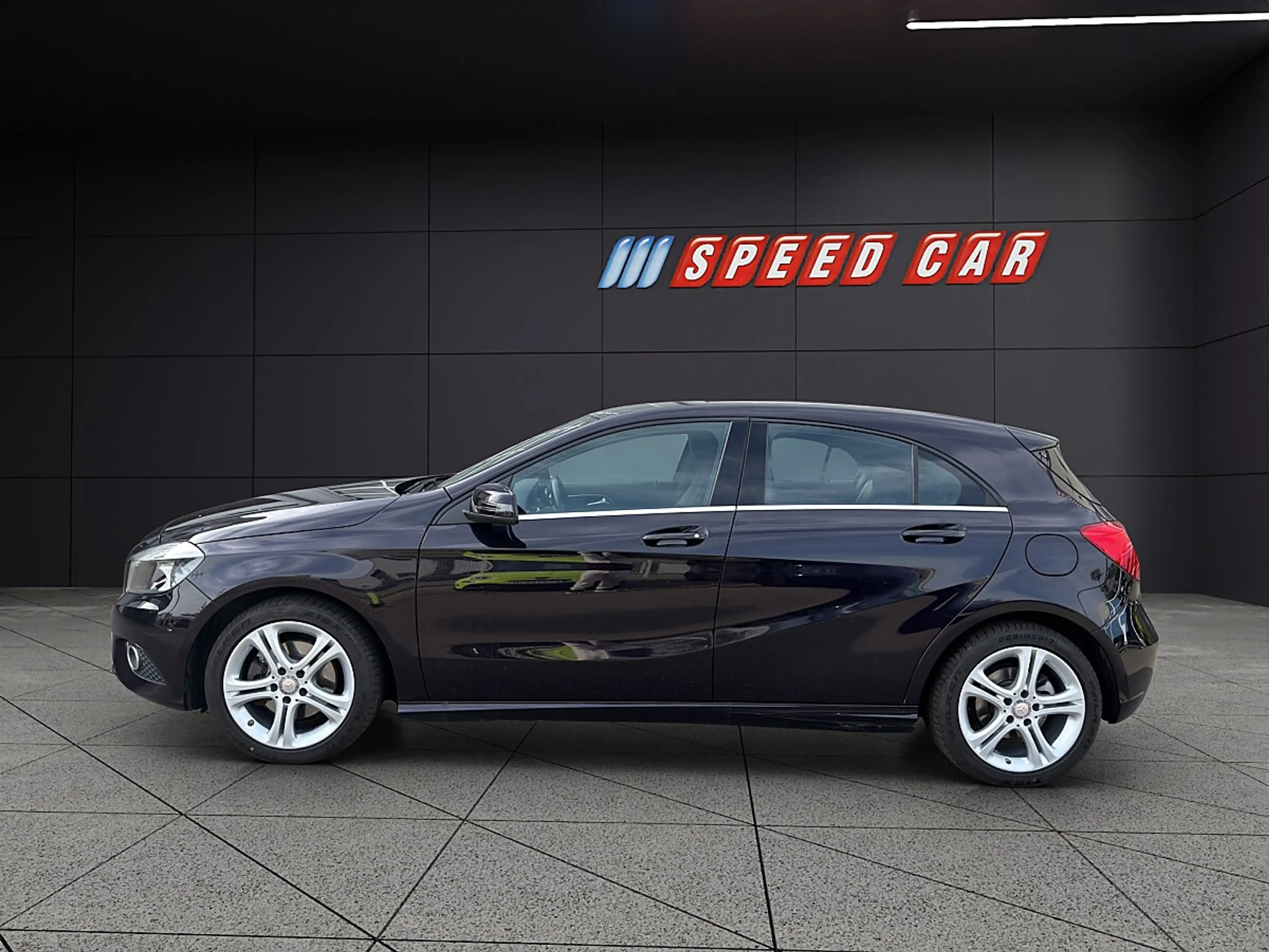 Mercedes-Benz A 180 Aut. — photo 4