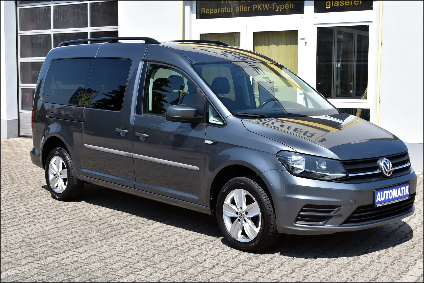 Volkswagen Caddy Maxi ACC 7-Sitze Automatik Navi GARANTIE Grigio - 2