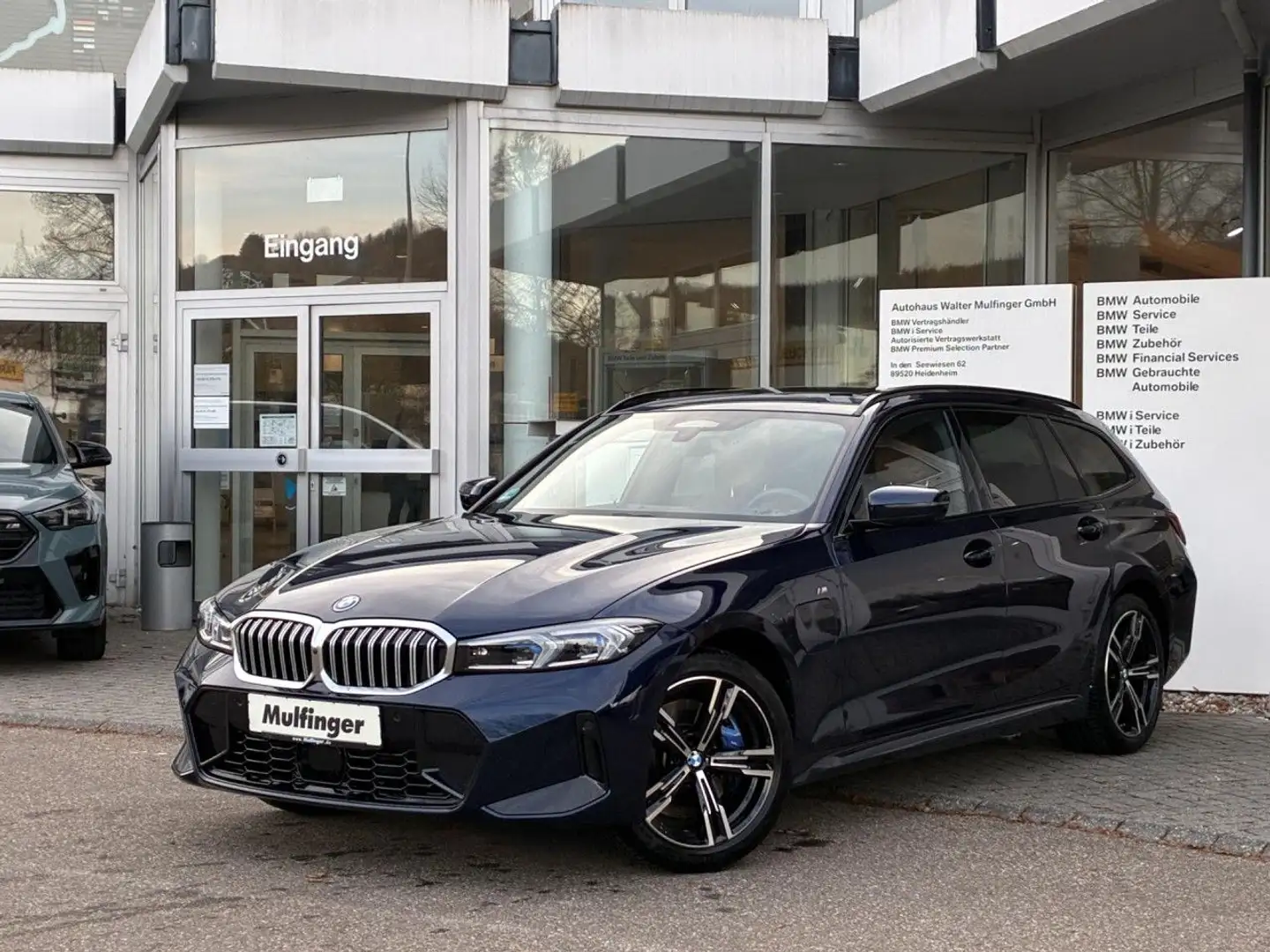 BMW 330 e T xDr.M Sport HUD PanoD.SuView. Ha/Ka. AHK Bleu - 2