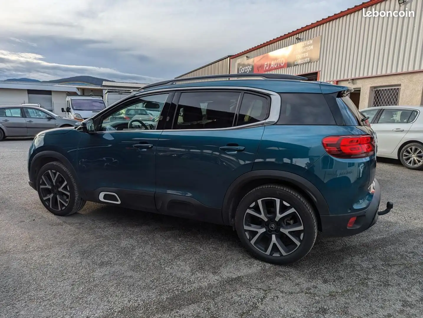 Citroen C5 Aircross 1.5 blue hdi 130 EAT8 SHINE, ATTELAGE, 42 - 2
