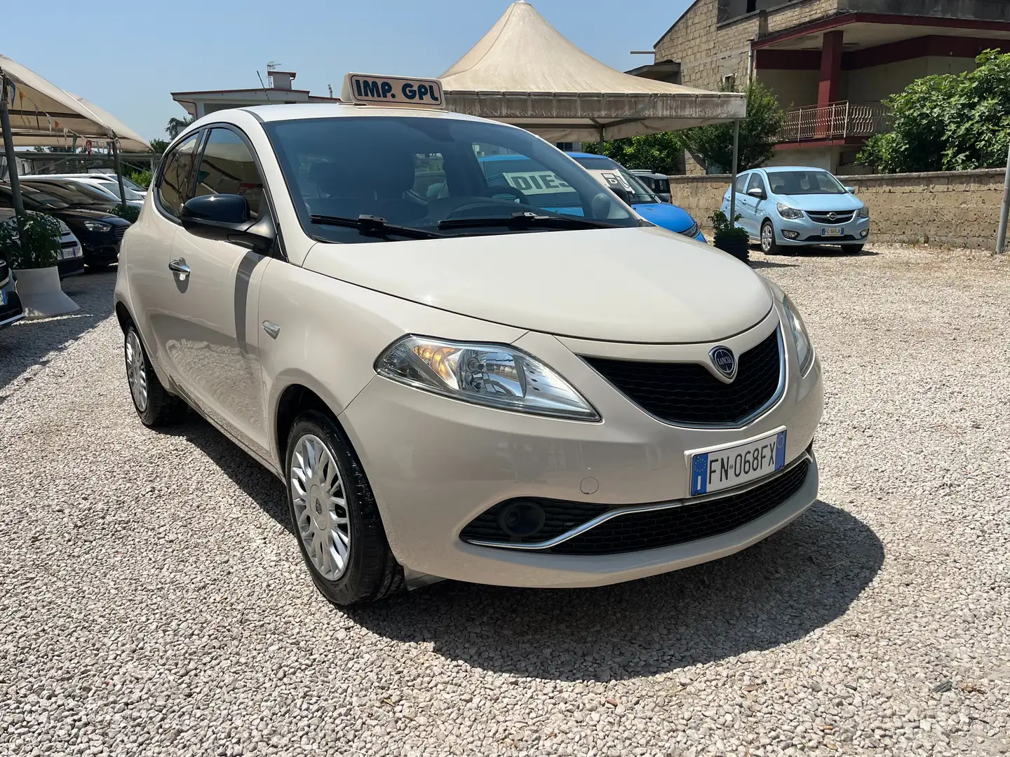 Lancia Ypsilon 1200 GPL DI SERIE KM CERTIFICATI UNICO PROPRIETARI Beige - 1