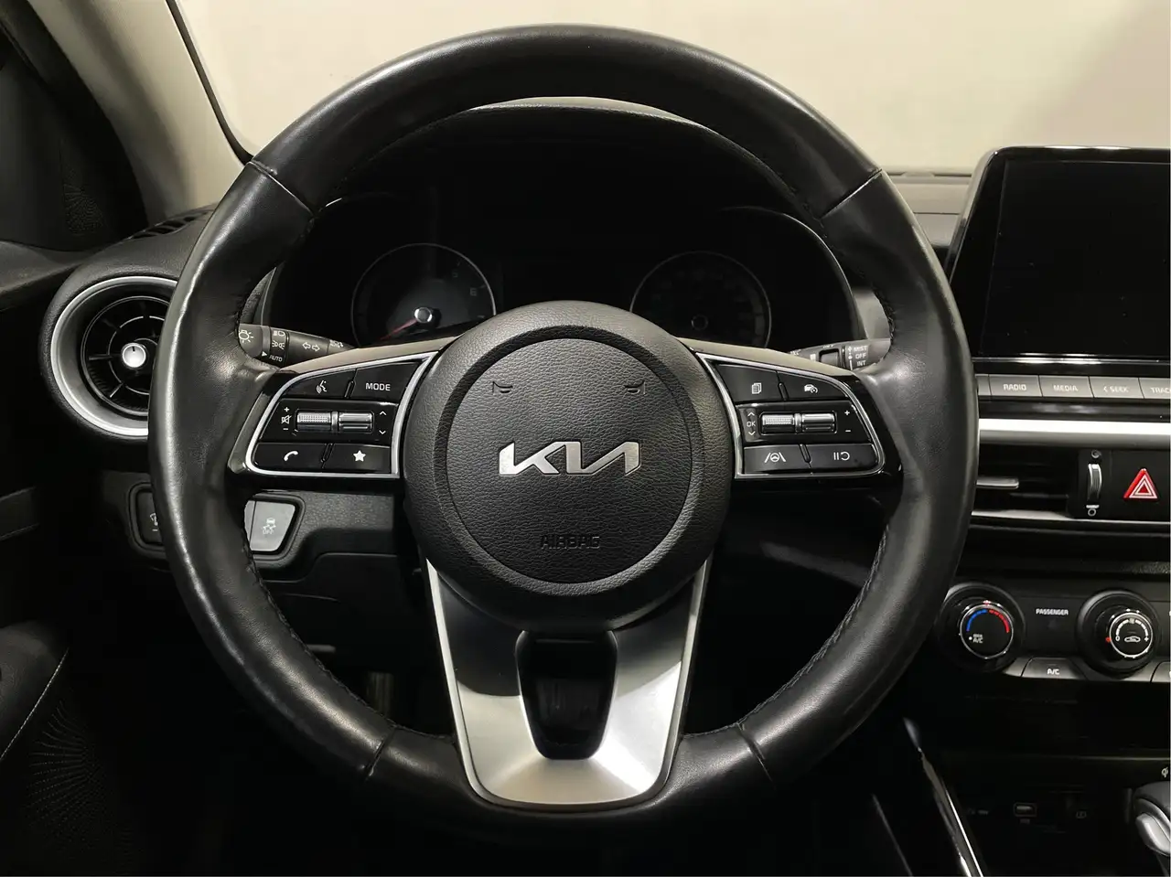 Kia Forte снимка Kia Forte