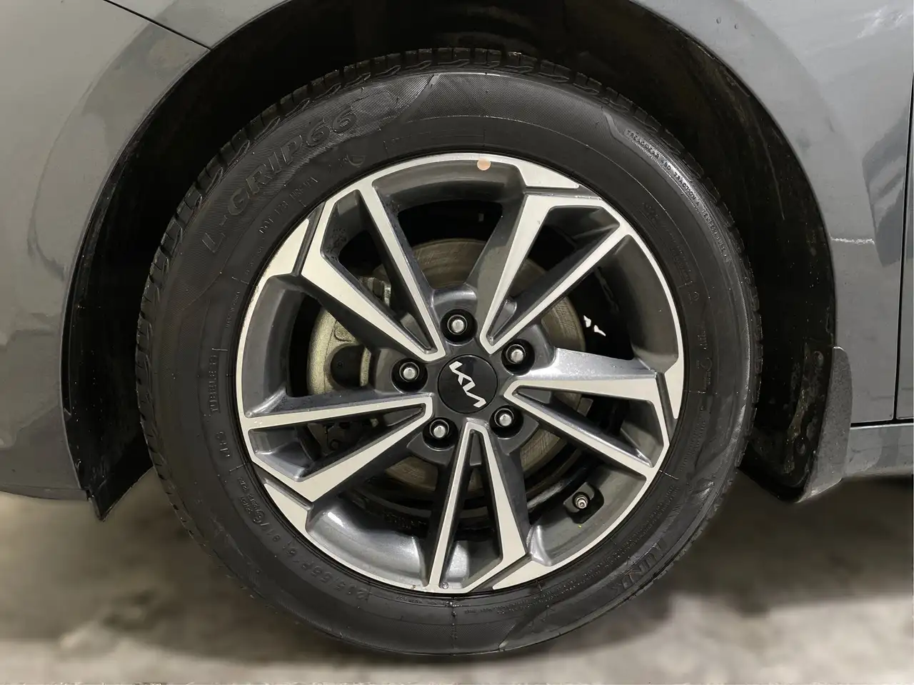 Kia Forte снимка Kia Forte