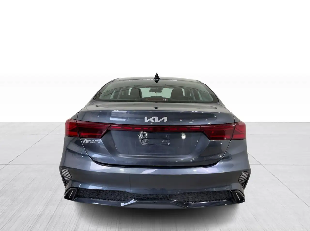 Kia Forte снимка Kia Forte