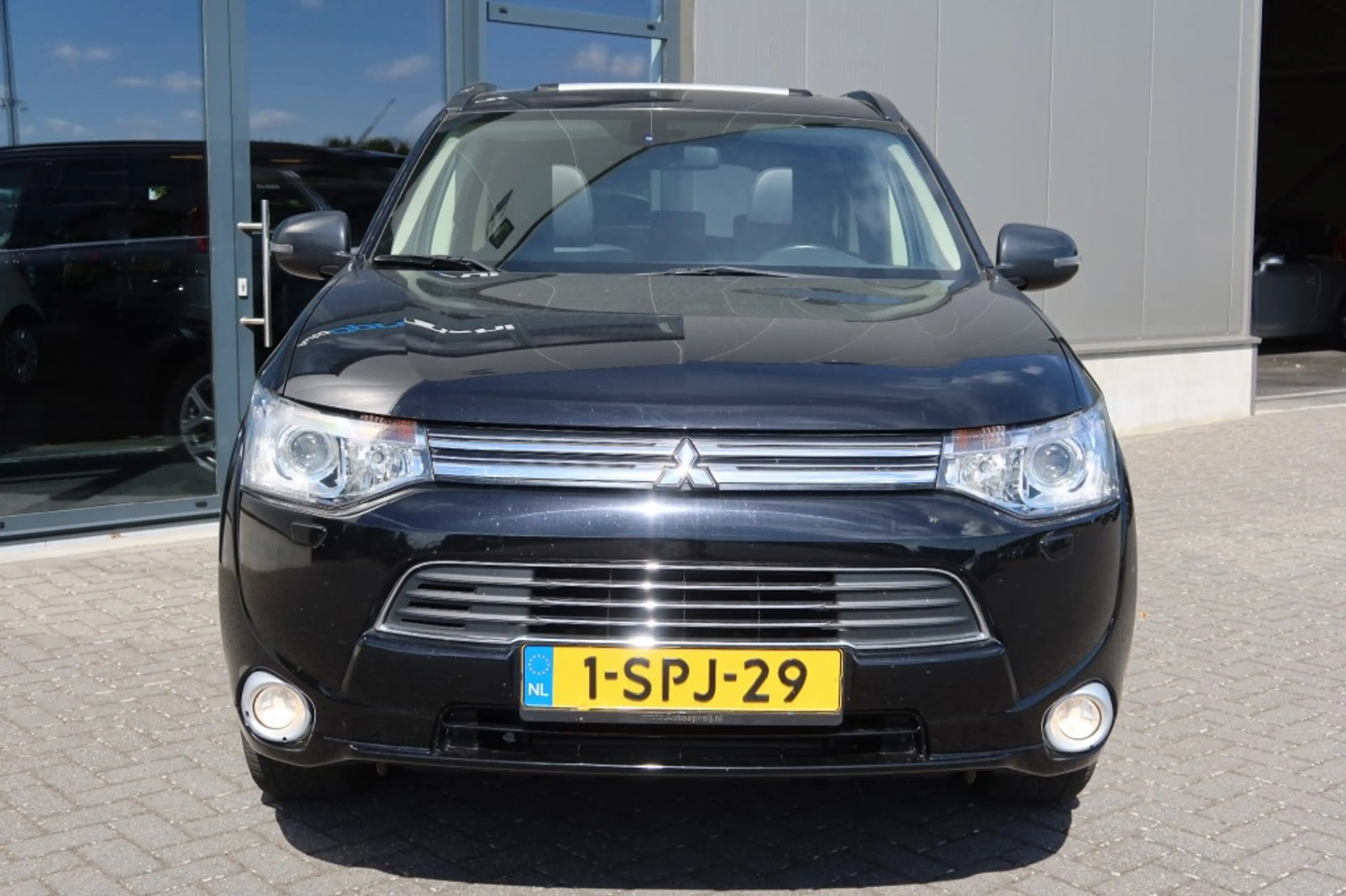 Mitsubishi Outlander 2.0 PHEV Instyle+ Clima, NAVI, Camera, Schuifdak, — photo 2