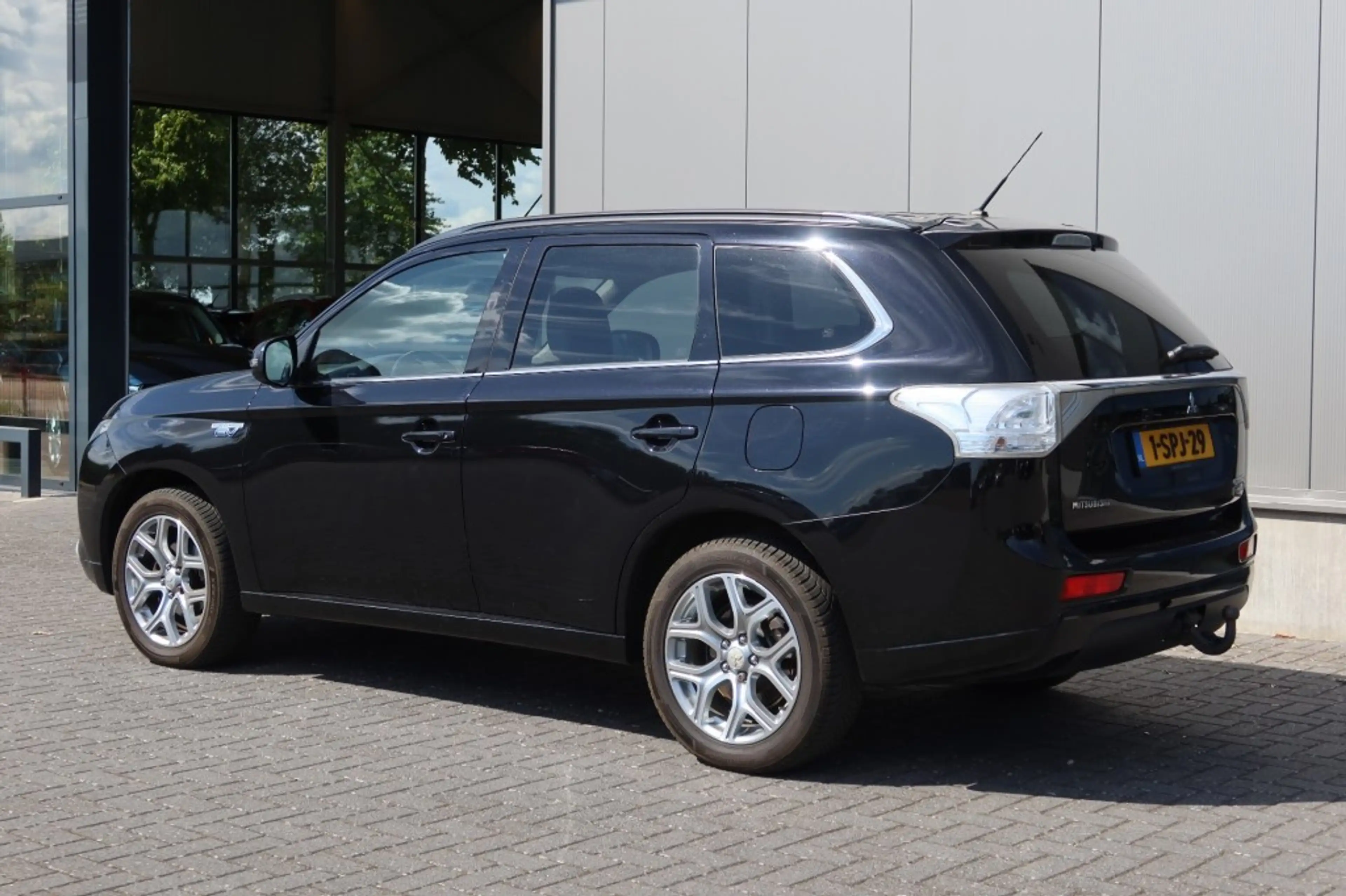 Mitsubishi Outlander 2.0 PHEV Instyle+ Clima, NAVI, Camera, Schuifdak, — photo 4