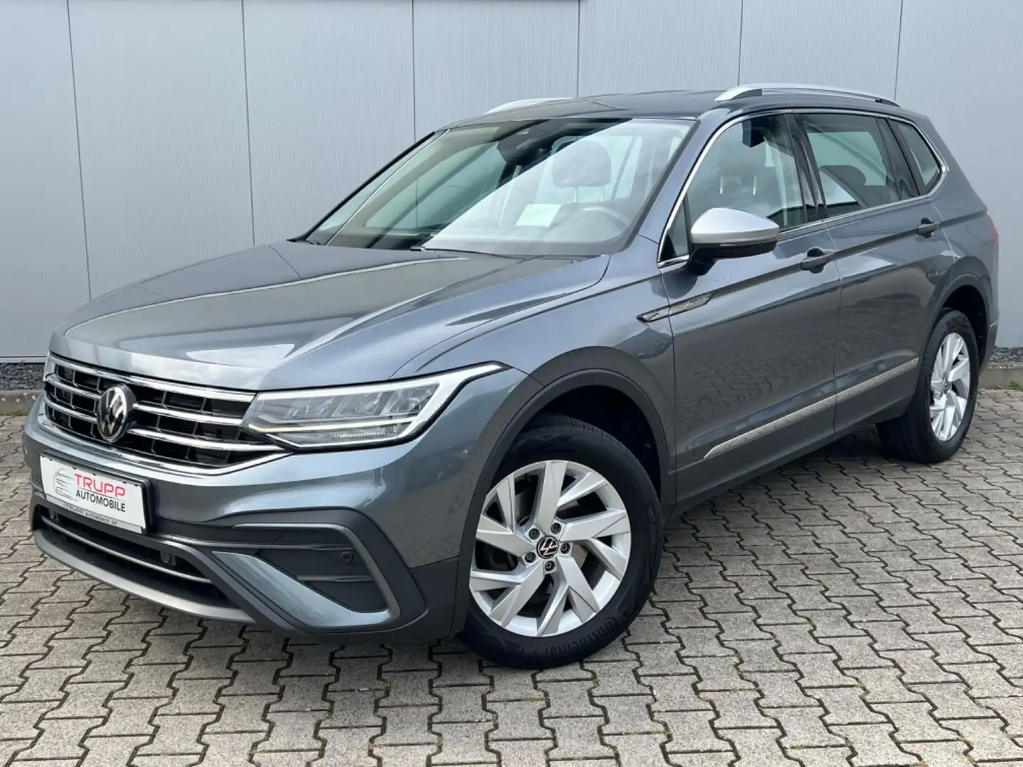 Volkswagen Tiguan Allspace 4Motion/LED/AHK/HUD/R-KAM/ACC/SH Grau - 1
