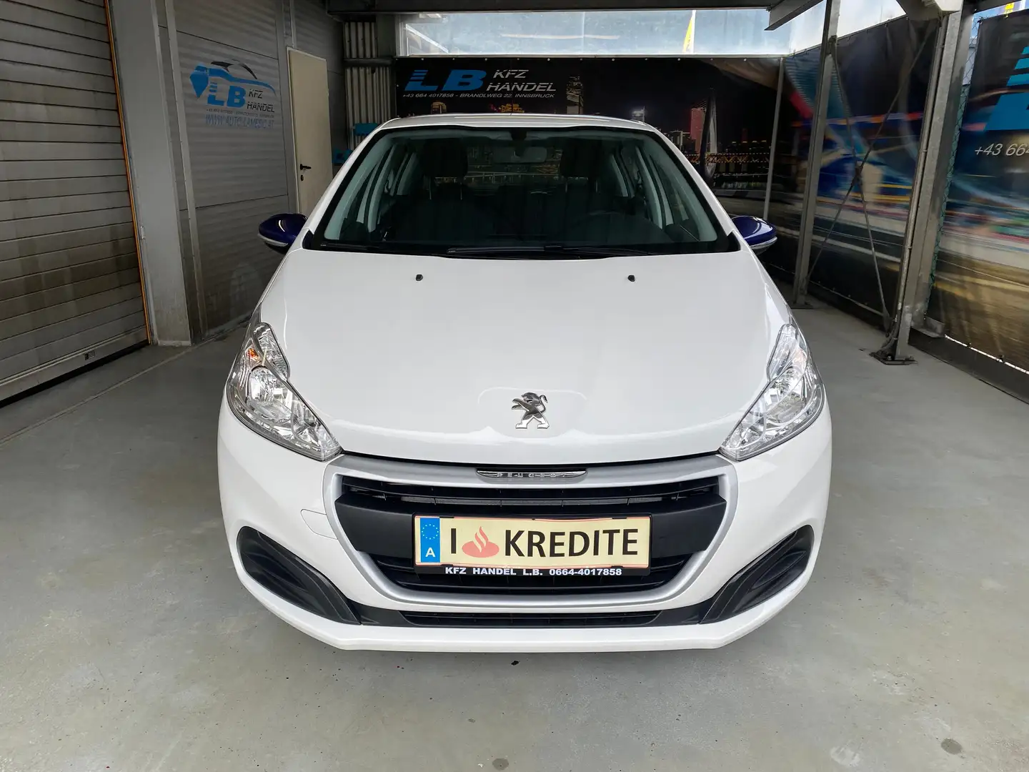 Peugeot 208 Like Weiß - 2