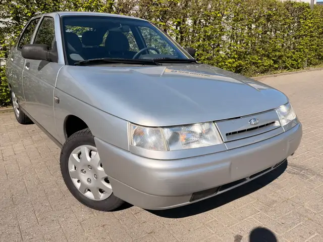 Lada 112 112 1.5i 16v