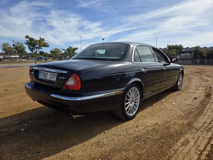 Jaguar XJ6 2005, foto 6