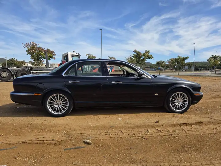 Jaguar XJ6 2005, foto 5