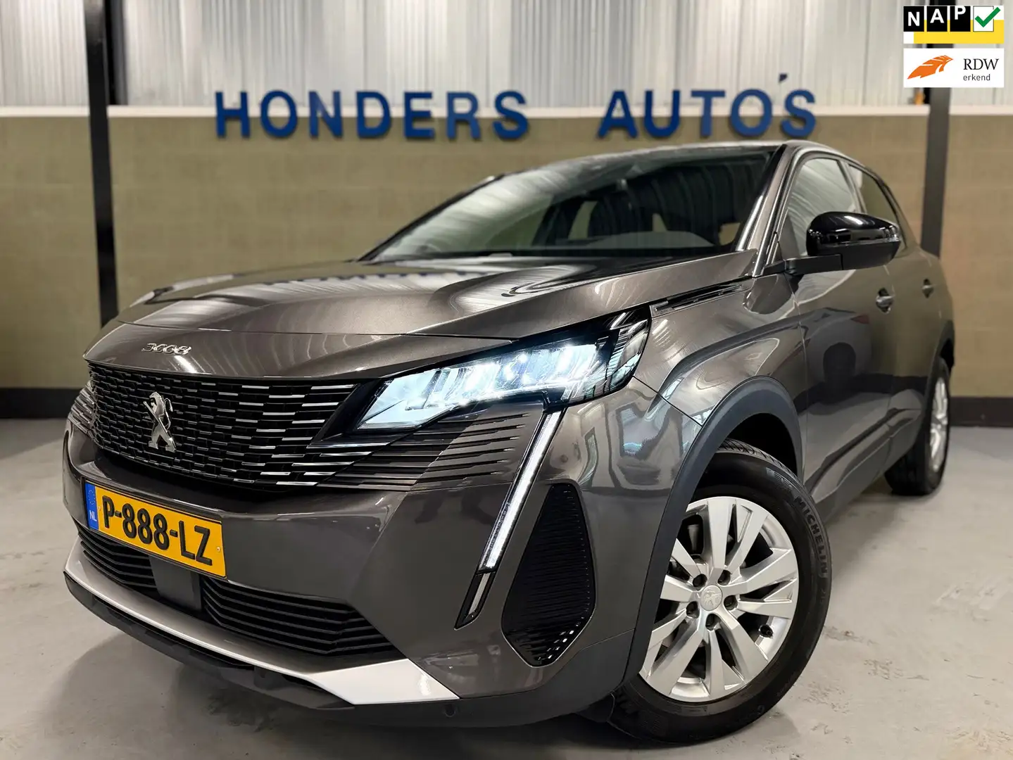 Peugeot 3008 1.2 PT Active Pack Business I TREKHAAK I CARPLAY I Gris - 1