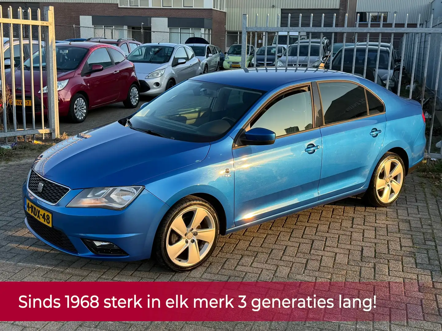 SEAT Toledo 1.2 TSI Businessline High NL AUTO NAP 2e eigenaar! Blau - 1