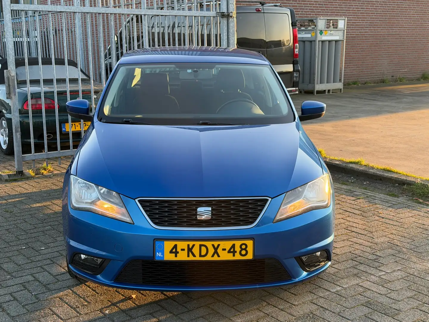SEAT Toledo 1.2 TSI Businessline High NL AUTO NAP 2e eigenaar! Blau - 2