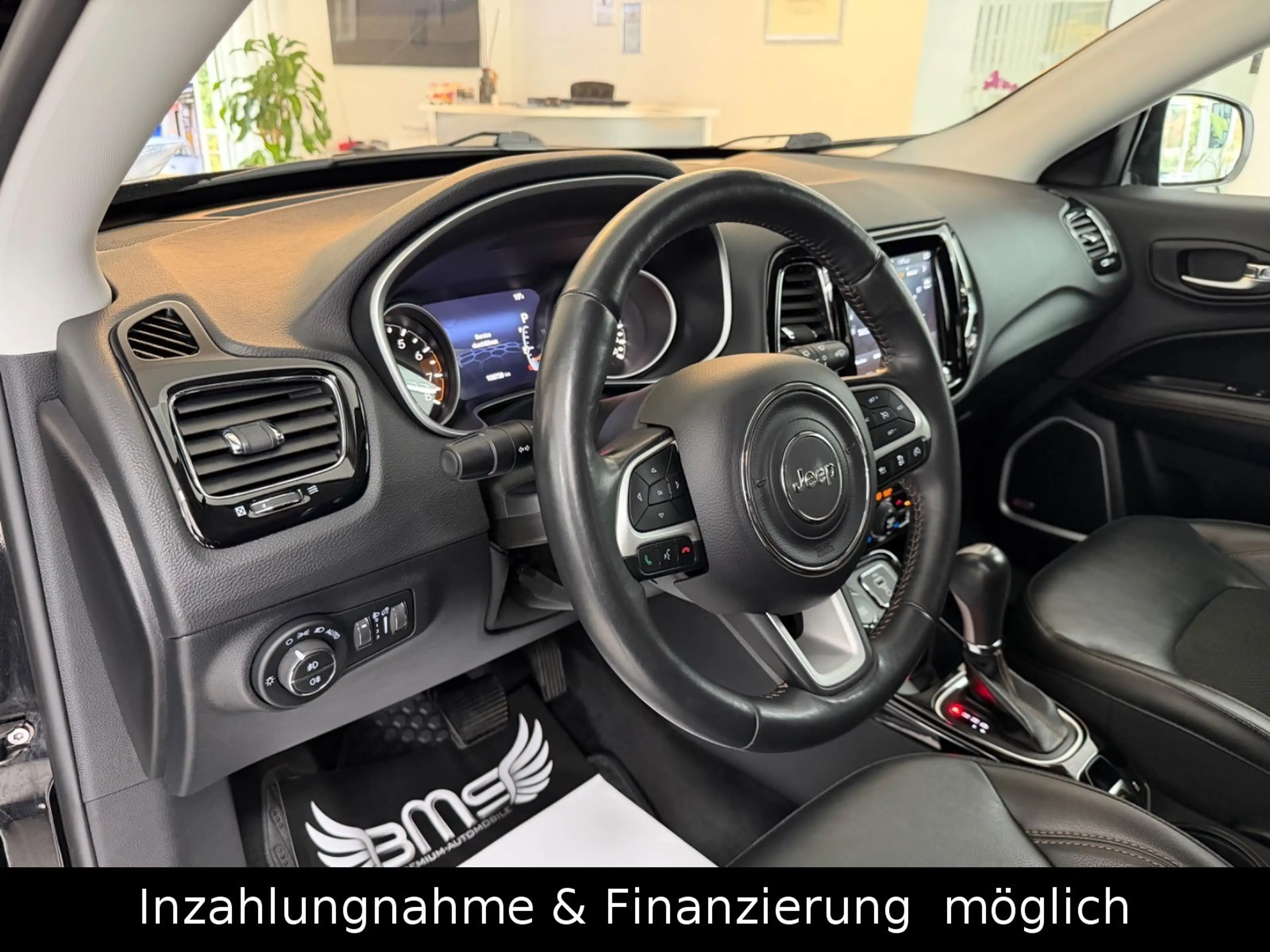Jeep Compass Limited 4WD — photo 10