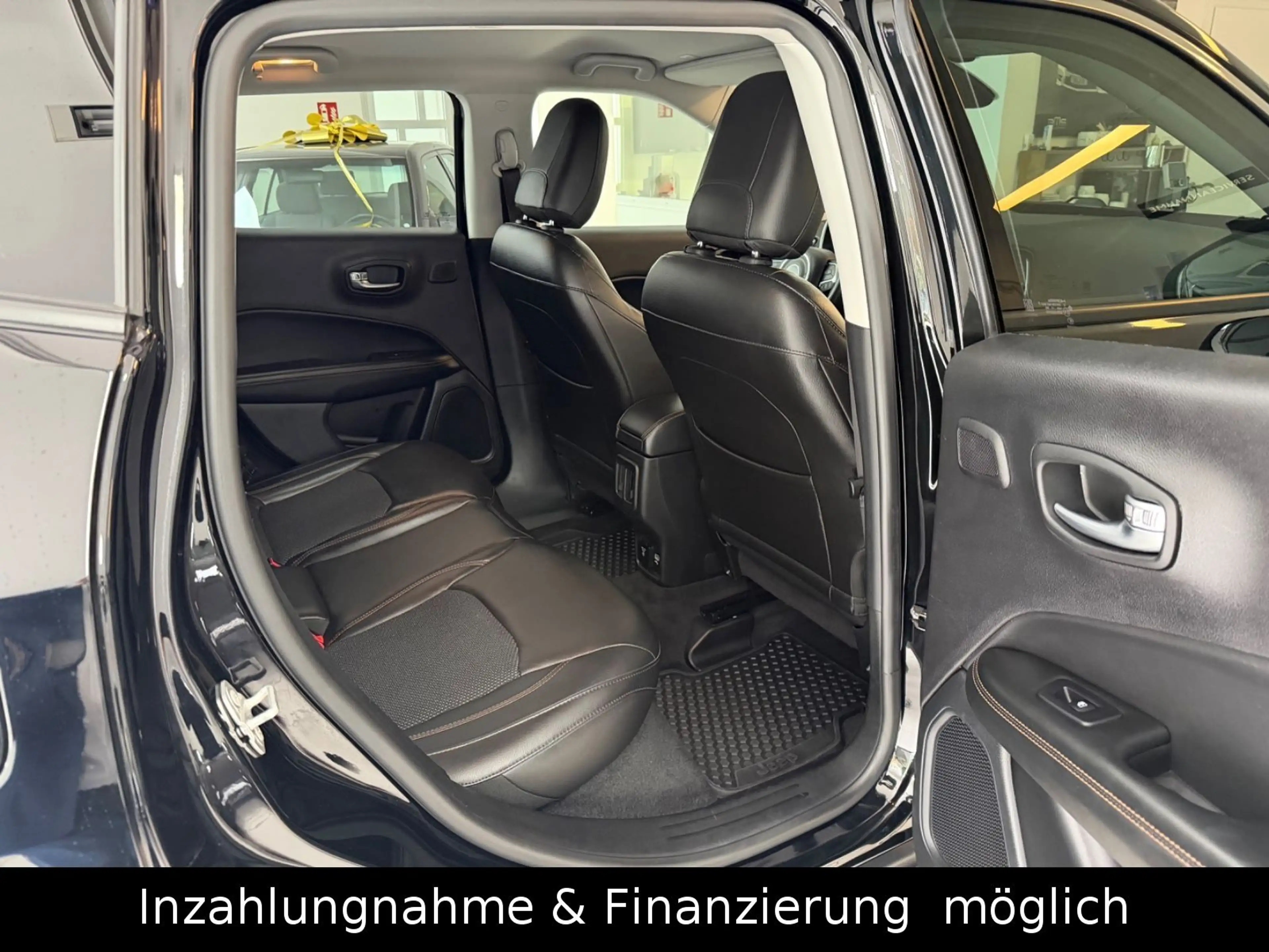 Jeep Compass Limited 4WD — photo 13