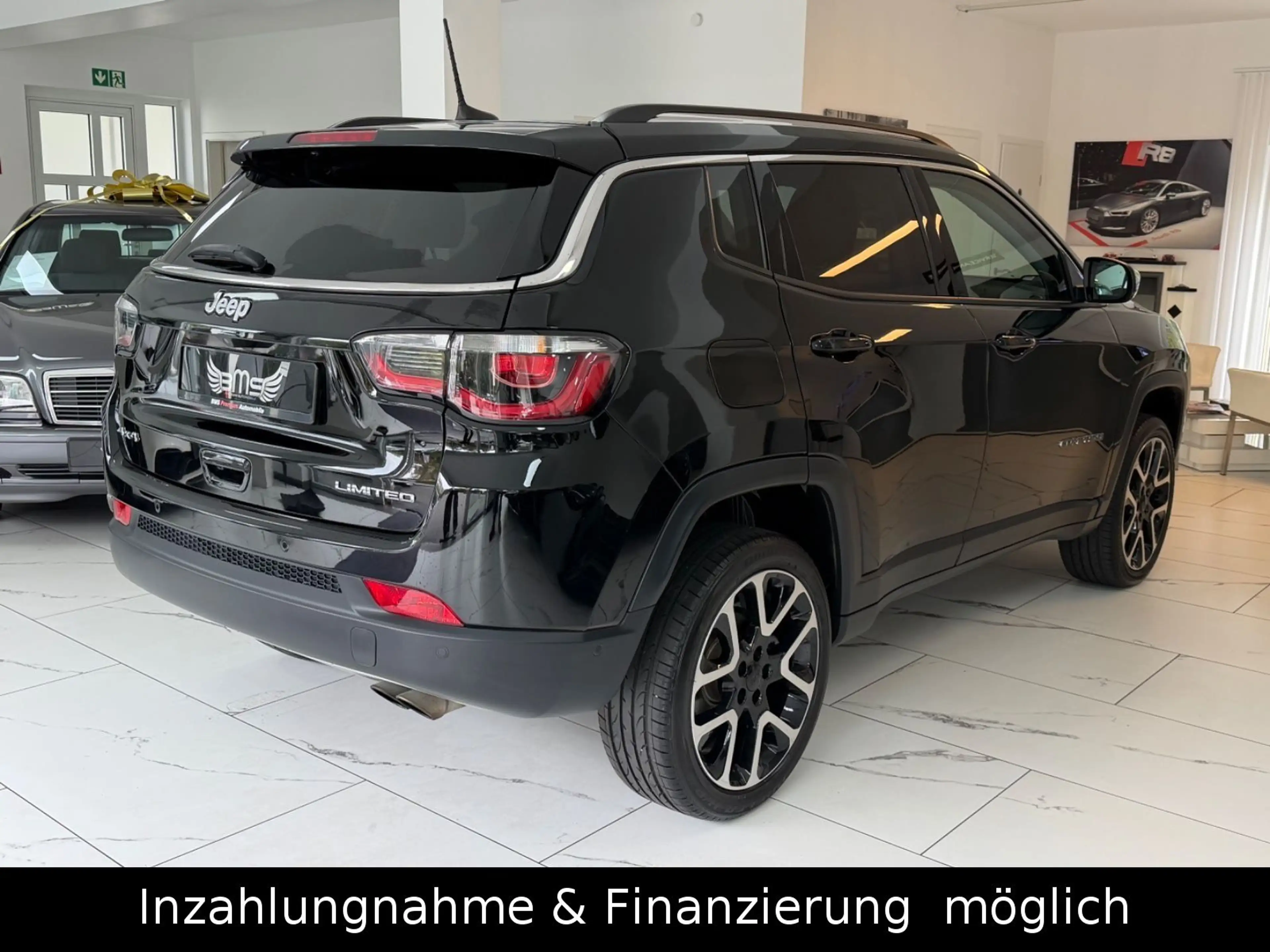 Jeep Compass Limited 4WD — photo 5