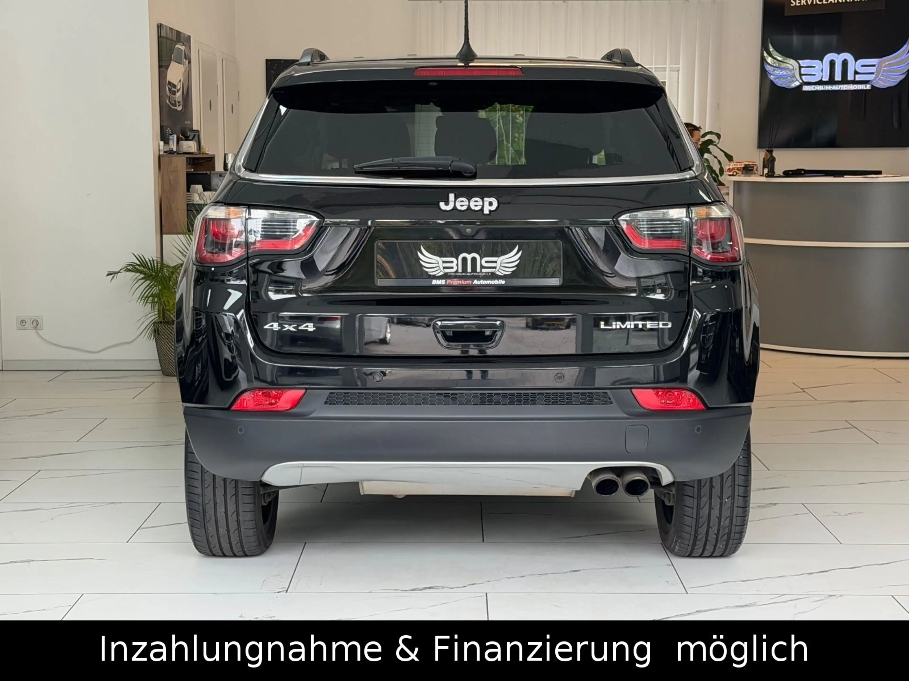 Jeep Compass Limited 4WD — photo 9