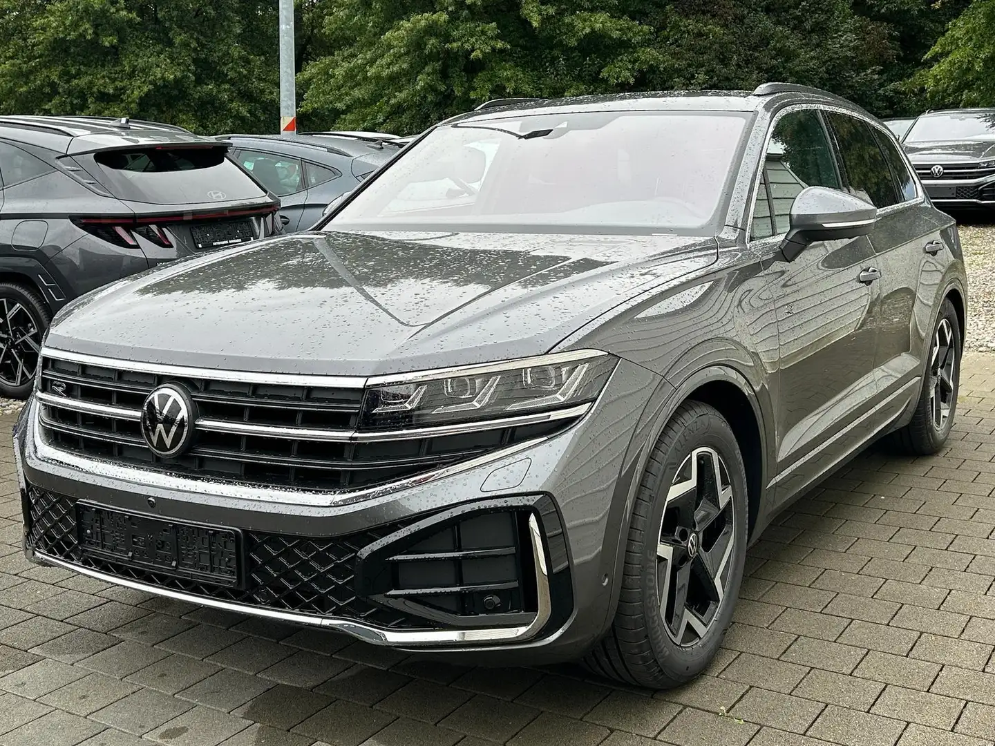Volkswagen Touareg Elegance R-Line 3.0 V6 TDI *360°*AHK*Luftfahrwe... Grau - 2