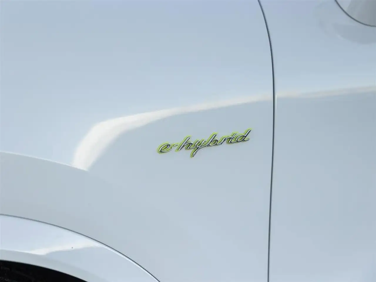 Porsche Cayenne снимка Porsche Cayenne