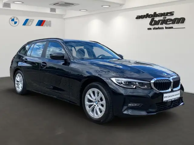 BMW 3 Series view 2