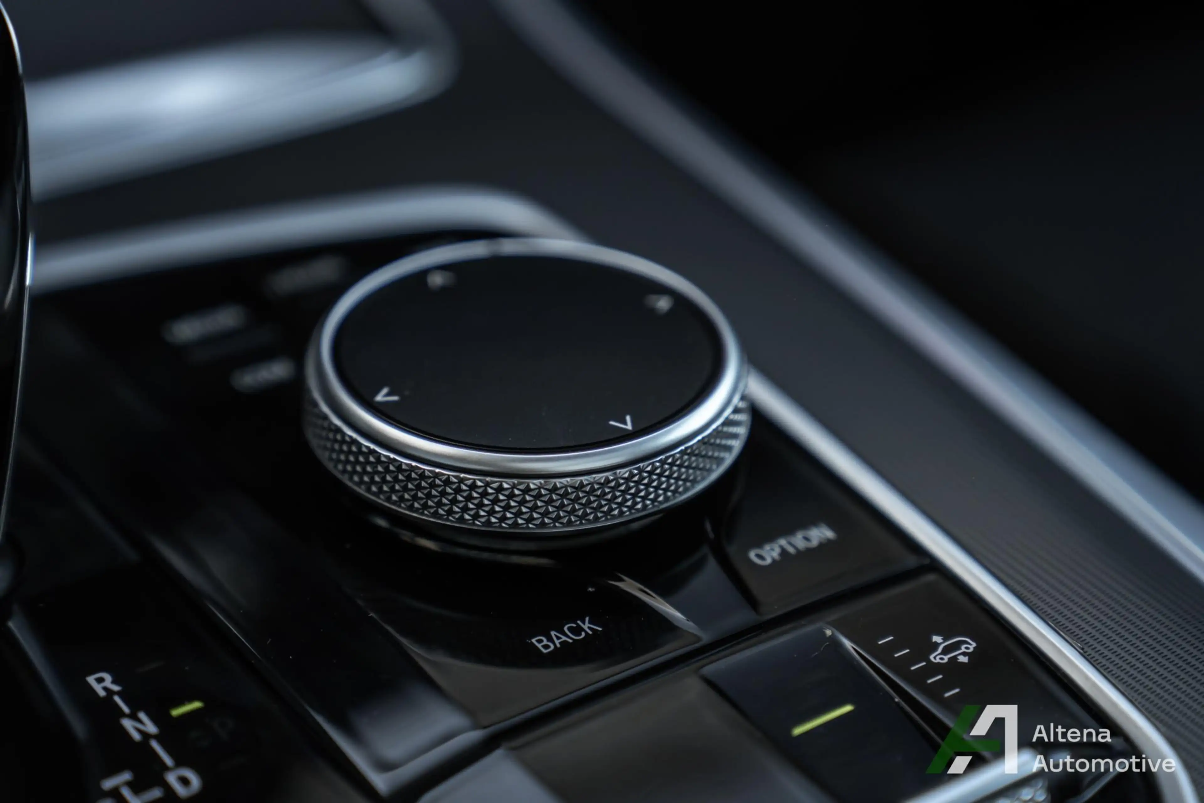 BMW X5 xDrive45e High Executive M-sport, trekhaak, panora — photo 24