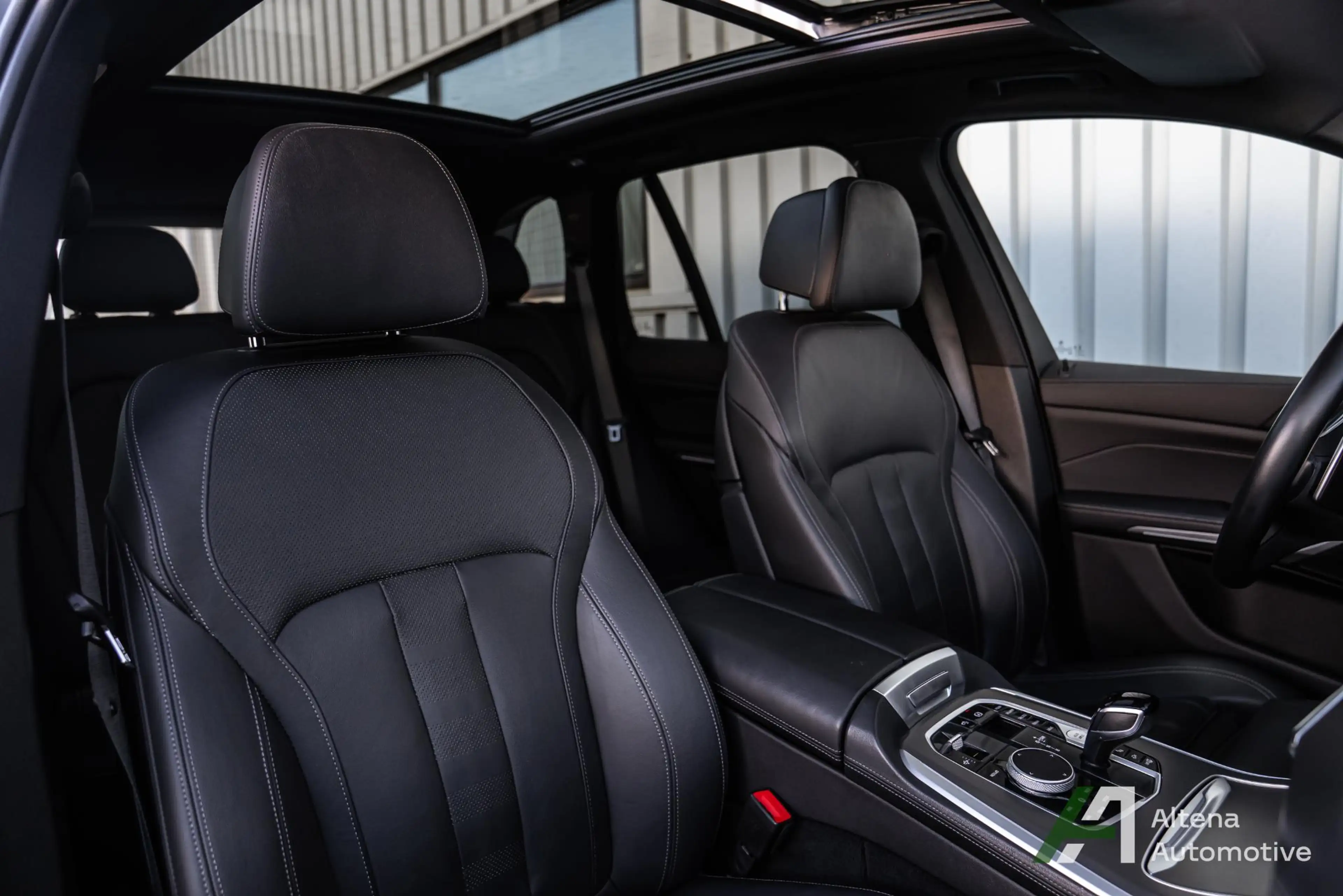 BMW X5 xDrive45e High Executive M-sport, trekhaak, panora — photo 44