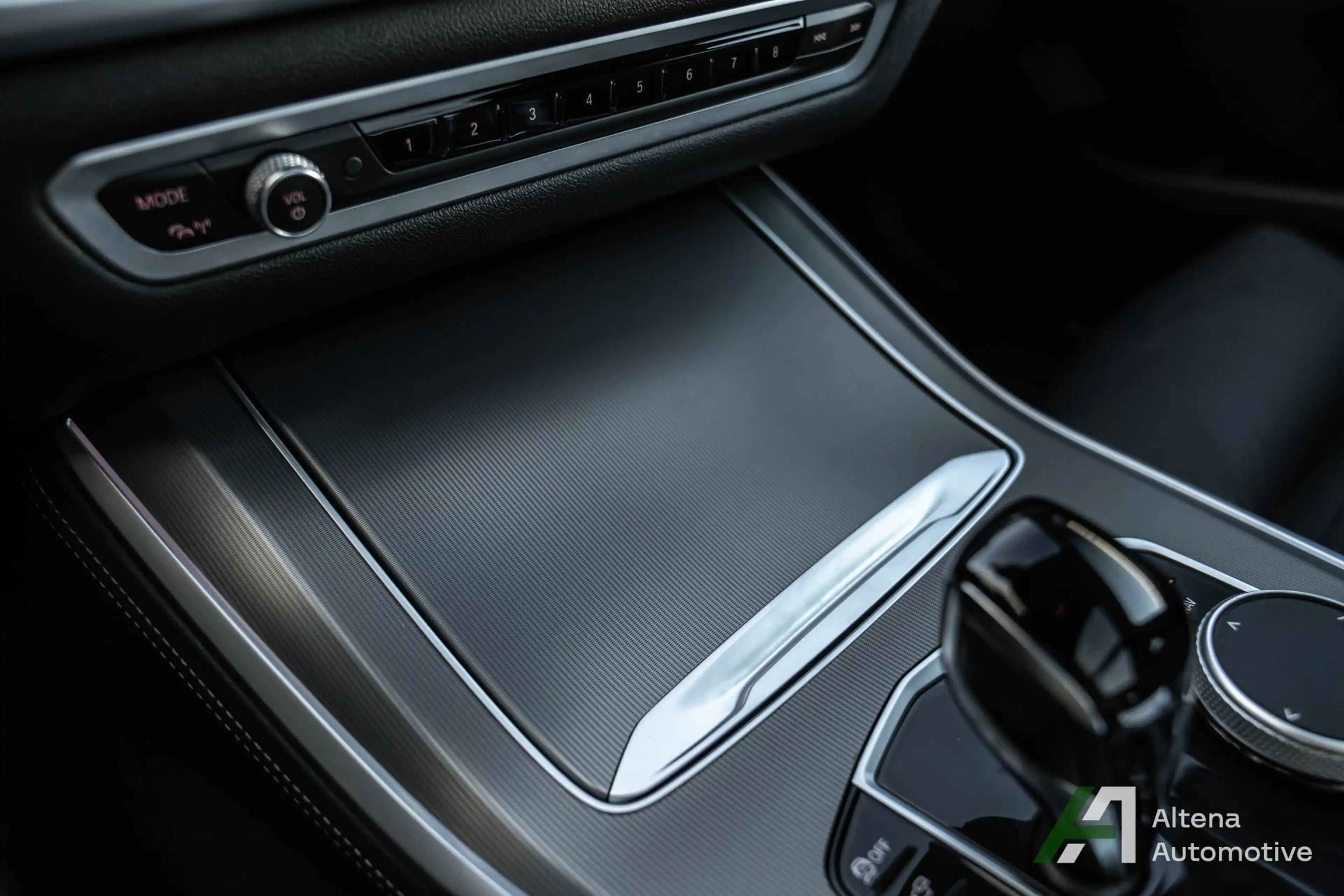 BMW X5 xDrive45e High Executive M-sport, trekhaak, panora — photo 28