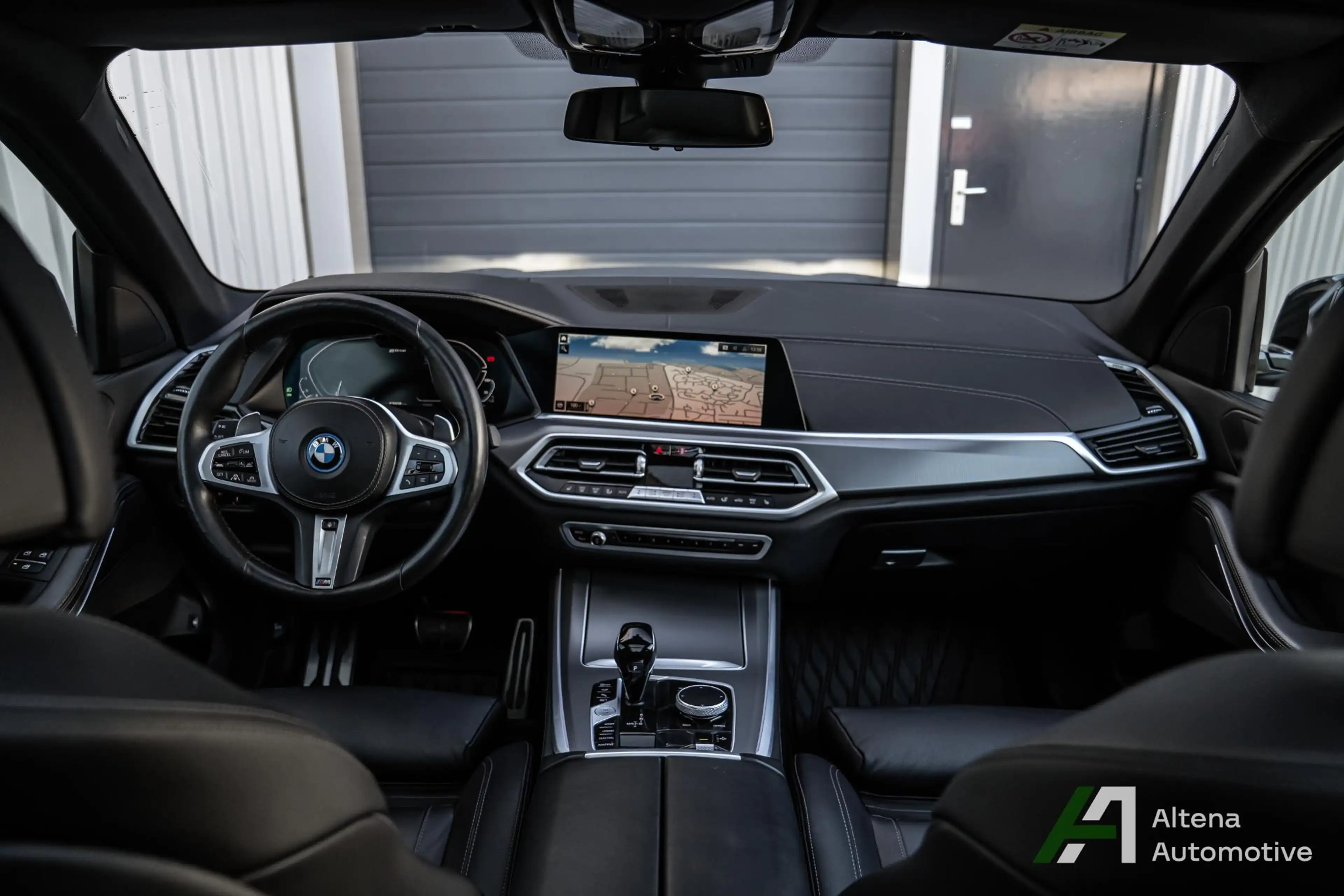 BMW X5 xDrive45e High Executive M-sport, trekhaak, panora — photo 16