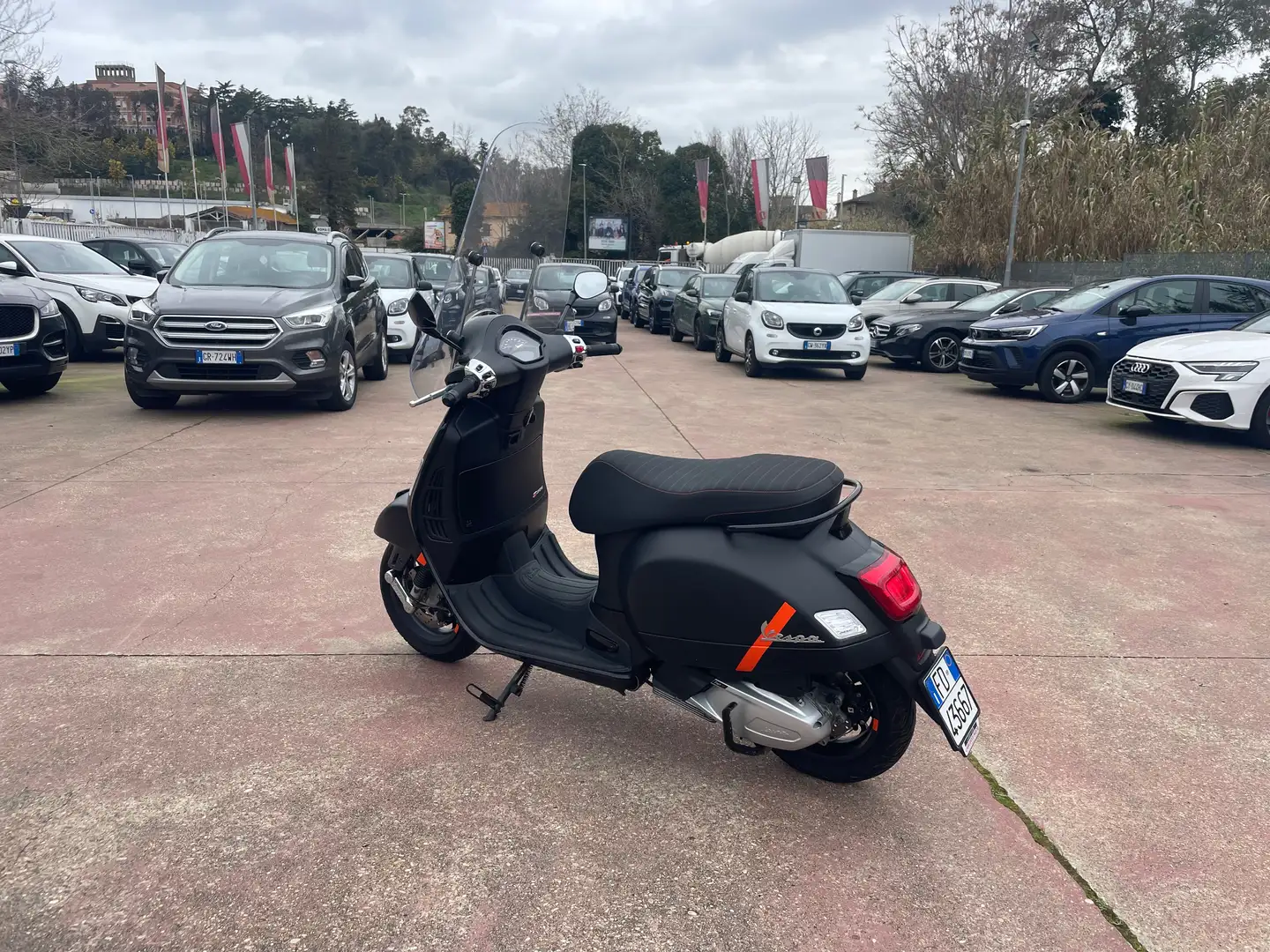 Piaggio GTS 300 300s Negro - 1