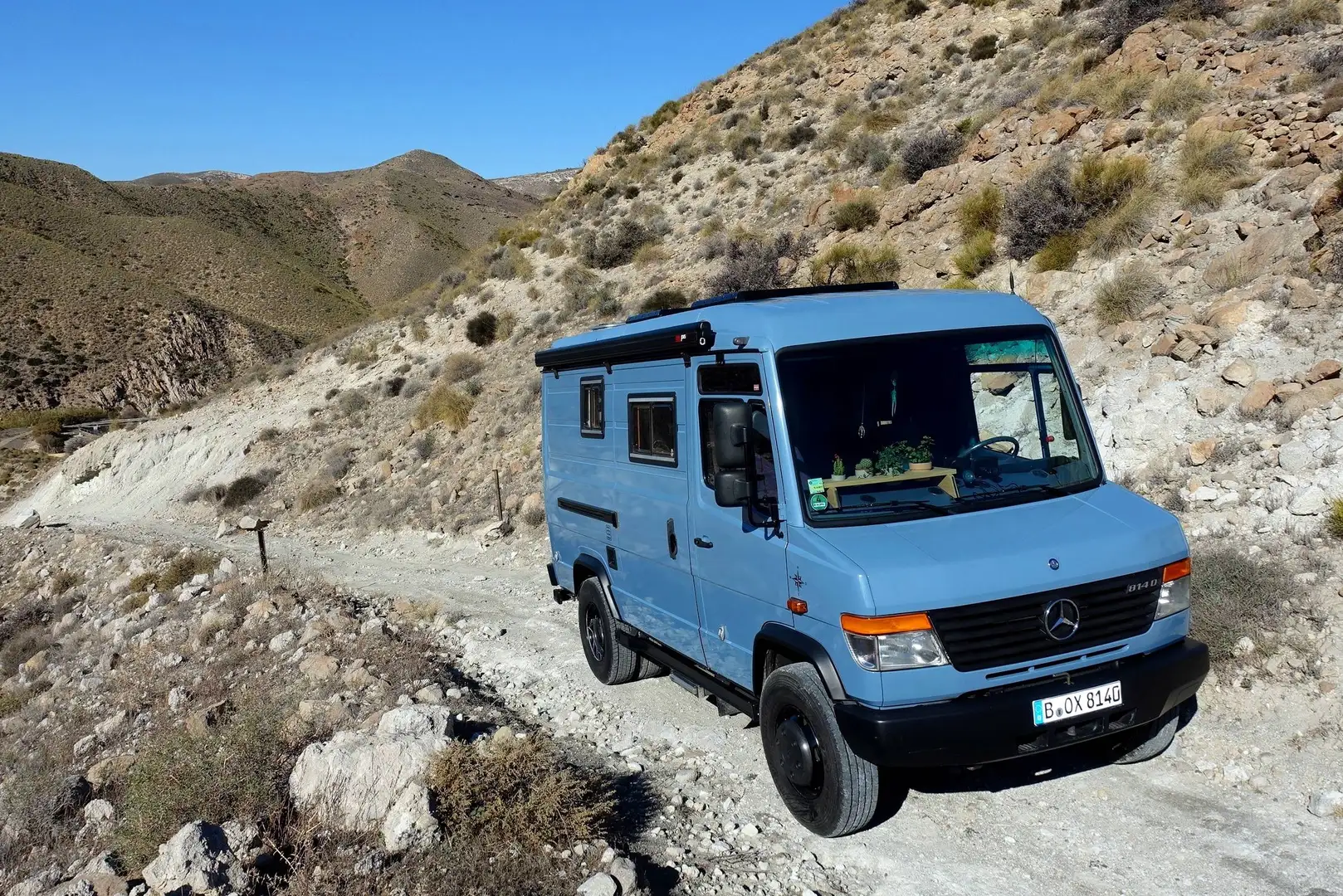 Mercedes-Benz Vario 814 D Vario Expeditionsmobil / Offroad / Wohnmobil, autark, Differenzialsperre Blau - 1