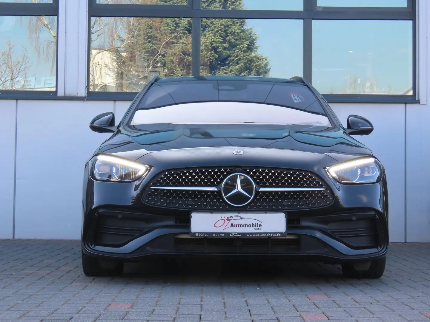 Mercedes-Benz C 220 d T Autom. AMG-Line Pano Ambiente Schwarz - 2