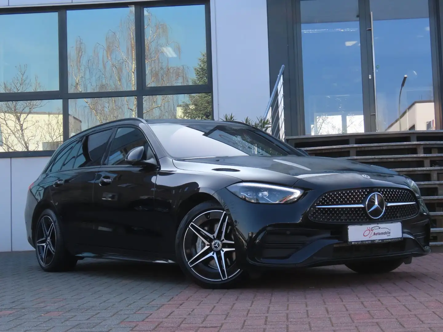 Mercedes-Benz C 220 d T Autom. AMG-Line Pano Ambiente Schwarz - 1
