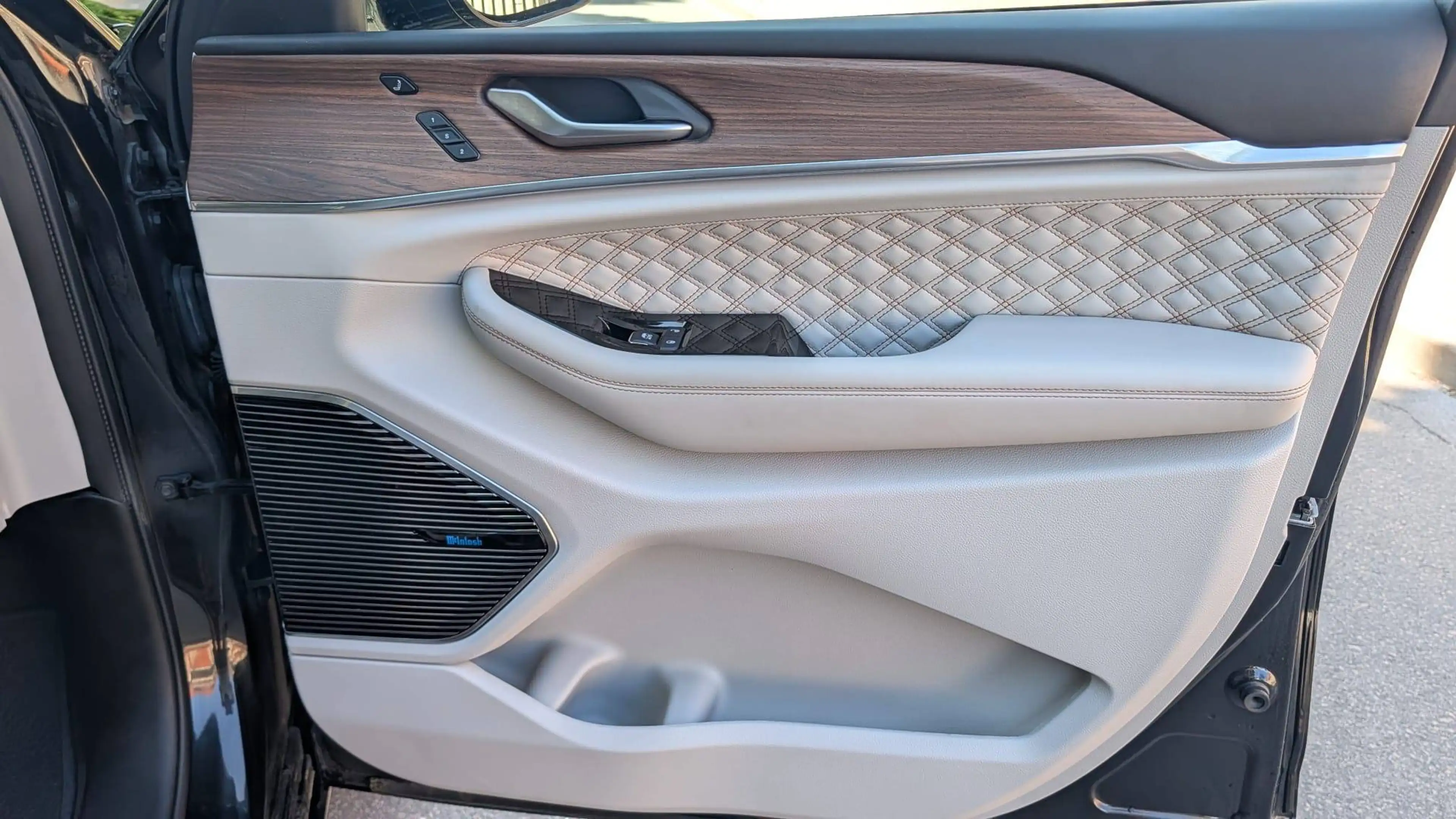 Jeep Grand Cherokee Grand Cherokee L SUMMITT Vollausstattung — photo 9