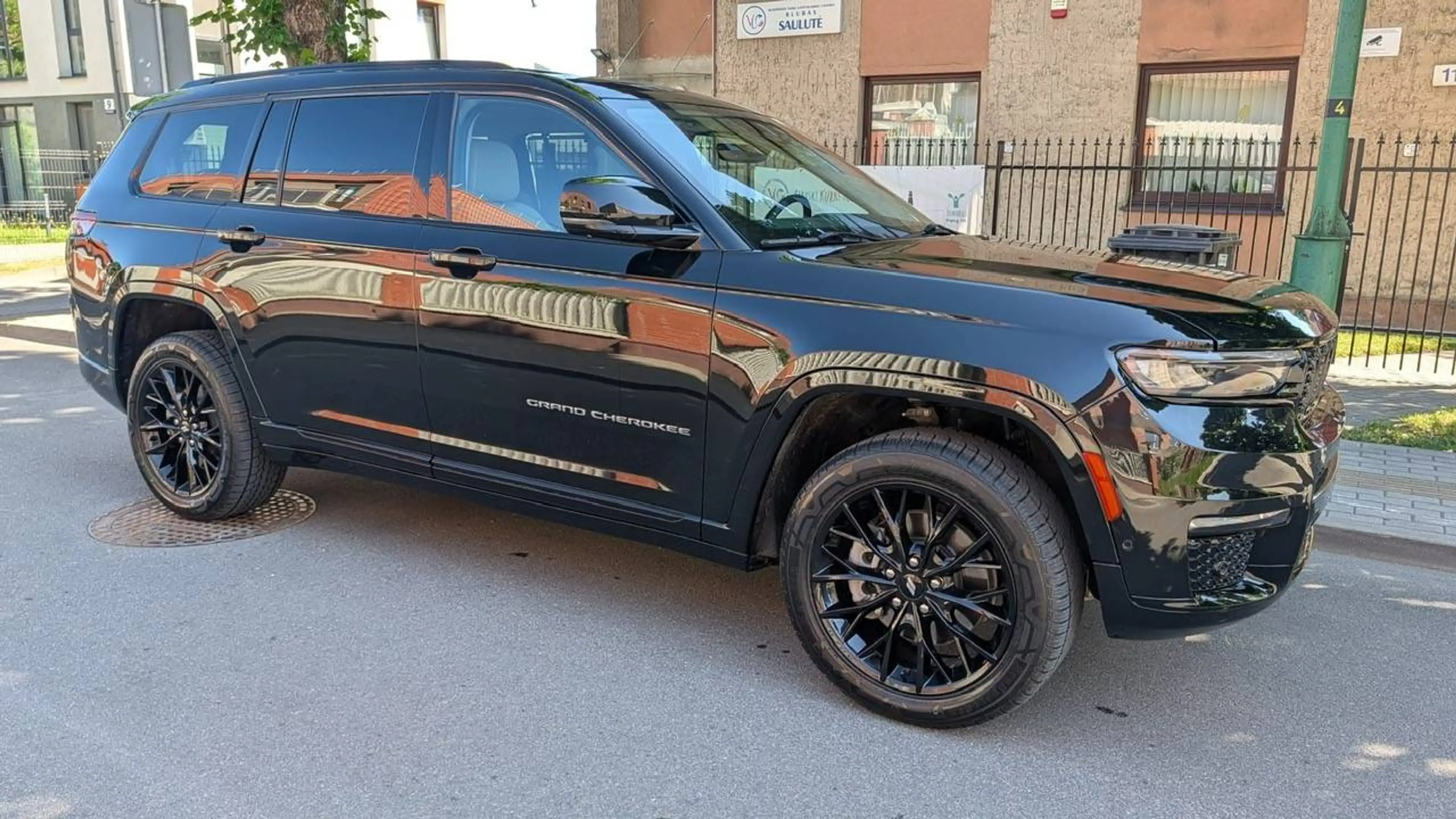 Jeep Grand Cherokee Grand Cherokee L SUMMITT Vollausstattung — photo 4