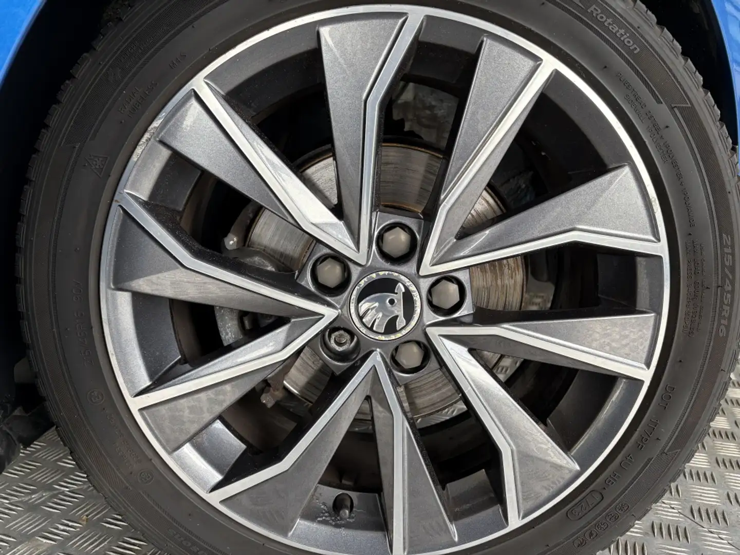 Skoda Rapid/Spaceback 1.2 TSI Greentech Drive Automaat, Stoelverwarming Bleu - 2