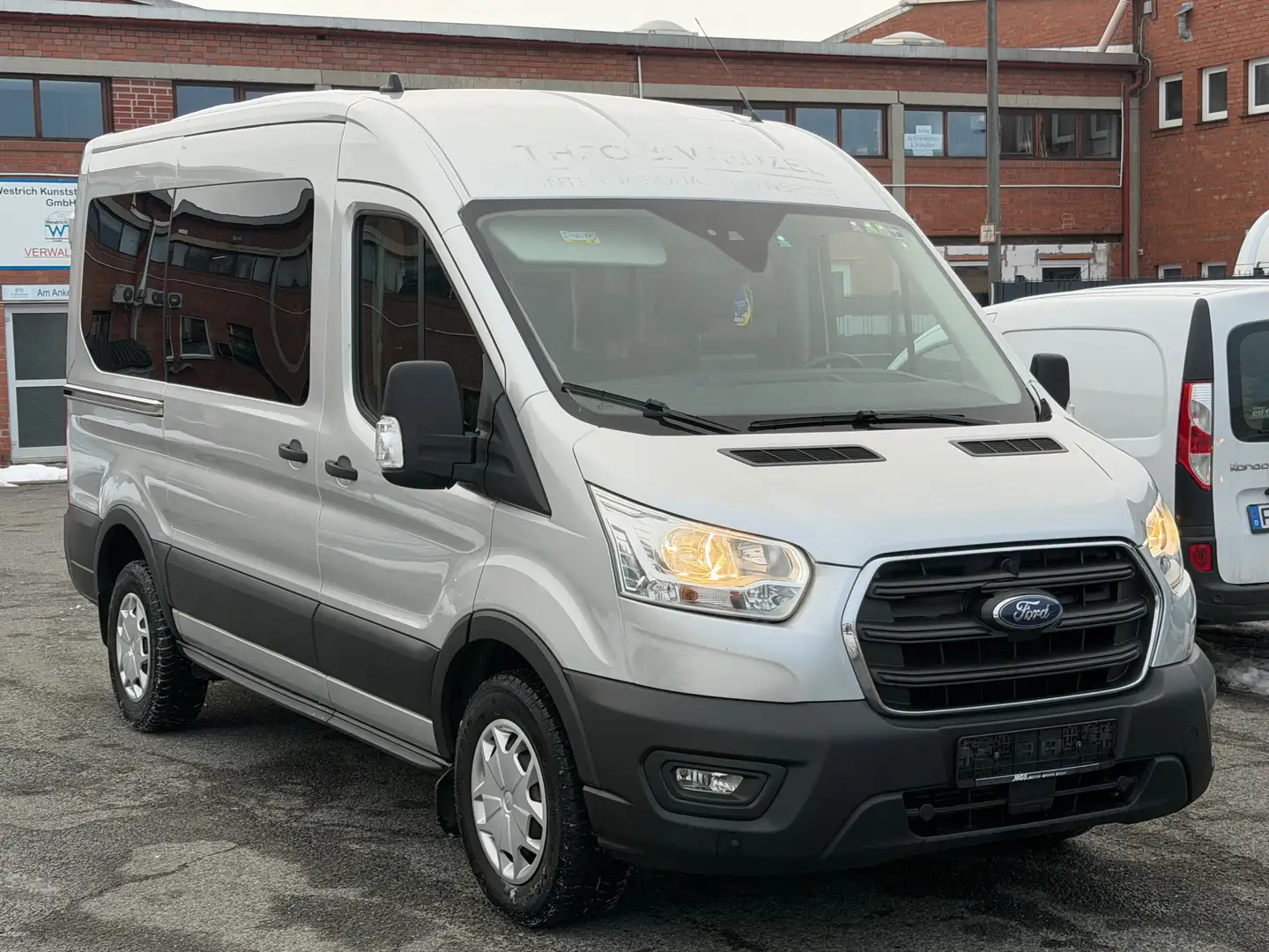 Ford Transit 350 L2 H2 2.0TDCI 130PS Automatik 9-Sitze Kamera Argent - 2