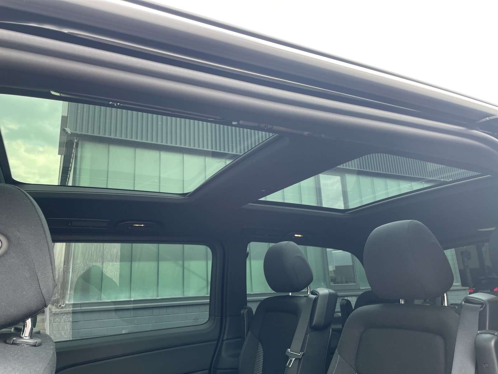 Mercedes-Benz V 250