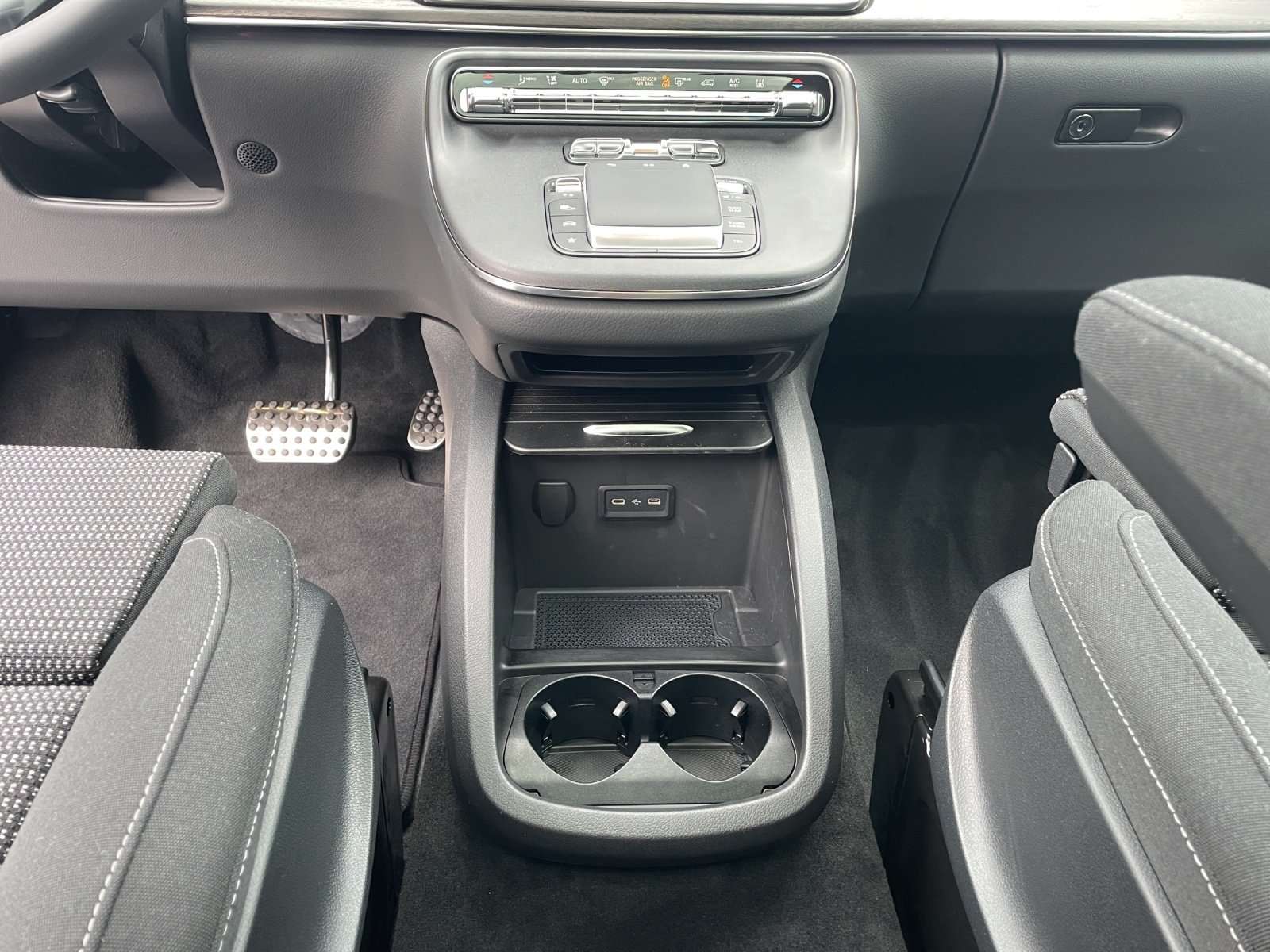 Mercedes-Benz V 250
