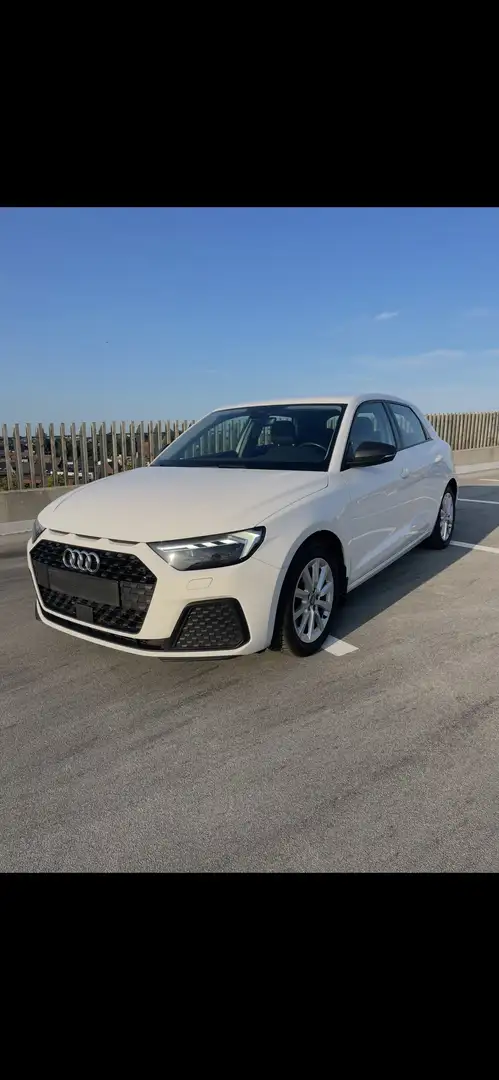 Audi A1 30 TFSI Sportback - 1