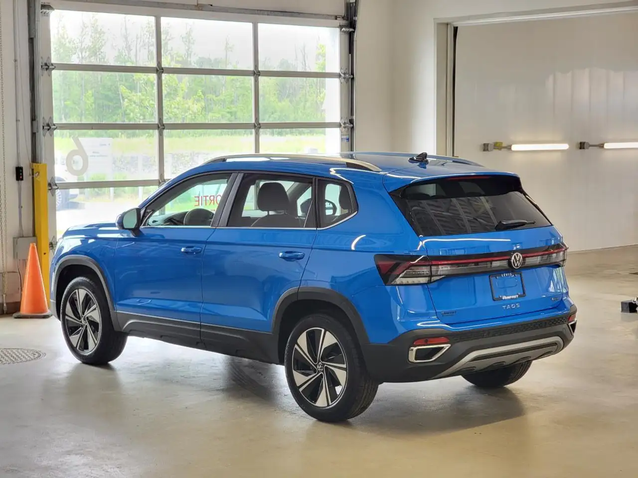 Volkswagen Taos снимка Volkswagen Taos