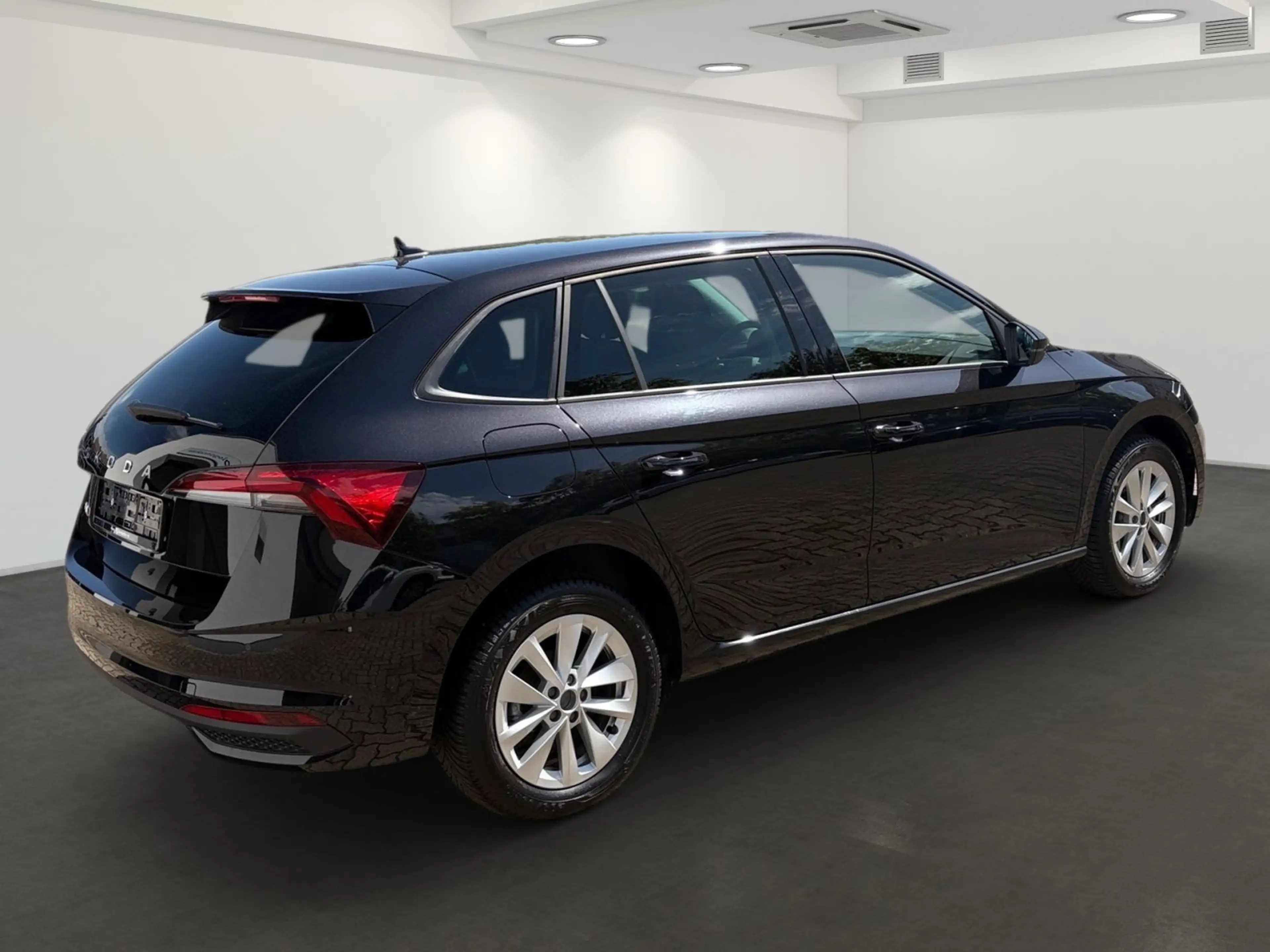 Skoda Scala Kombi Selection 1.0 TSI DSG RFK Navi — photo 5