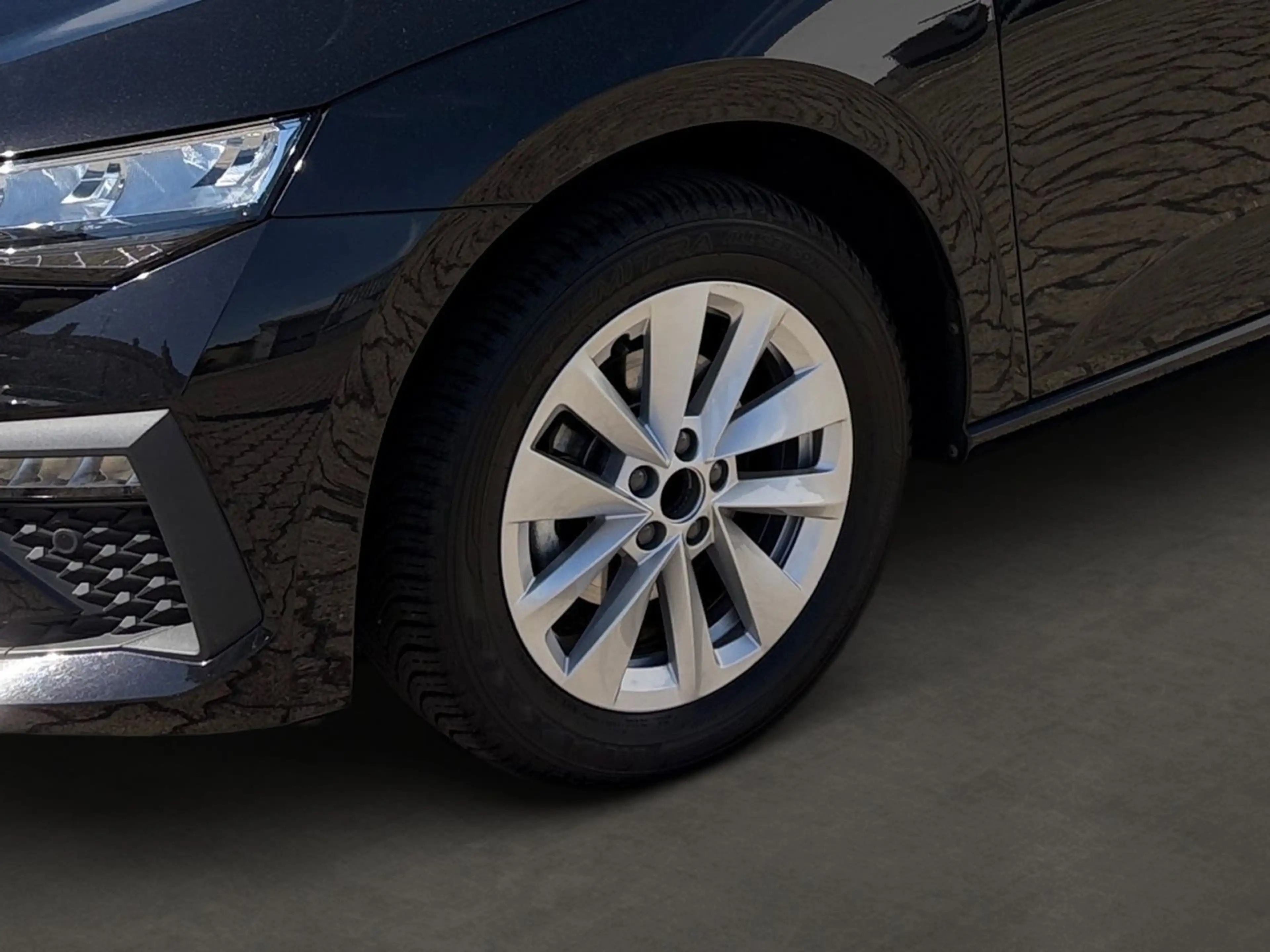 Skoda Scala Kombi Selection 1.0 TSI DSG RFK Navi — photo 9
