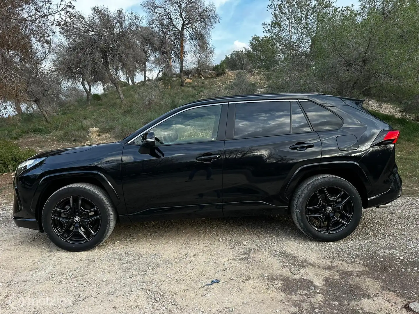 Toyota RAV 4 2.5 Hybrid AWD GR SPORT, Panoramadak, 1 eigenaar Zwart - 2