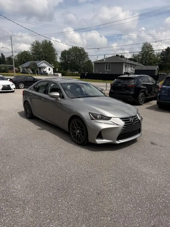Lexus IS fotografie Lexus IS