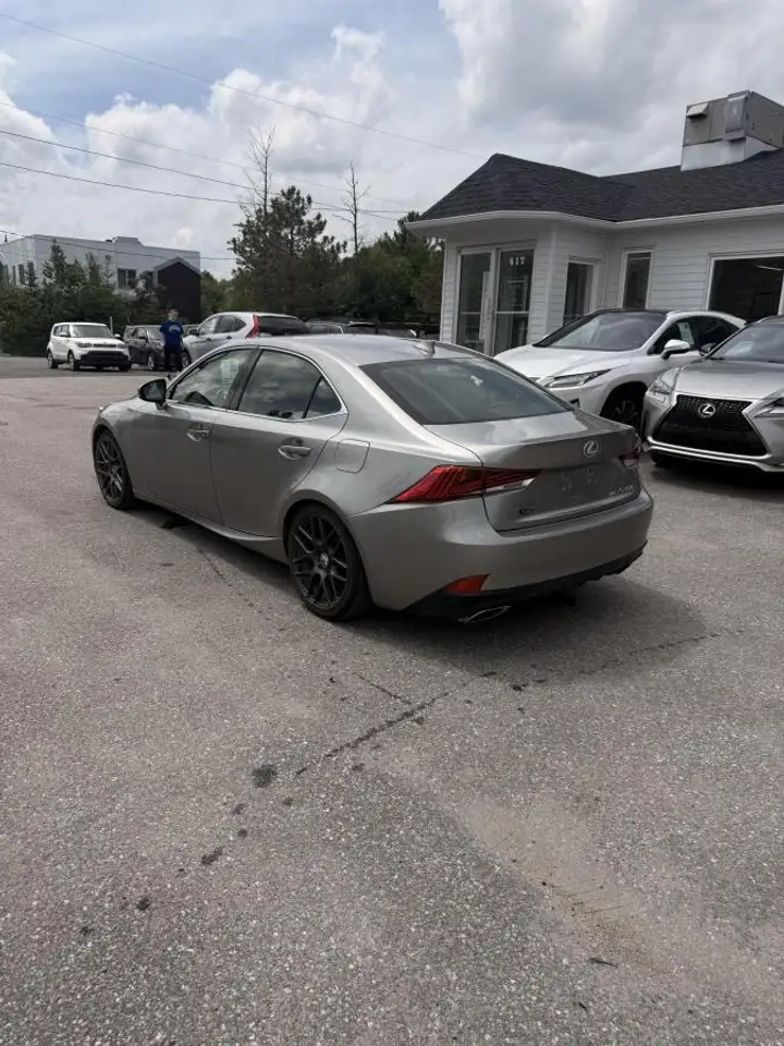 Lexus IS fotografie Lexus IS
