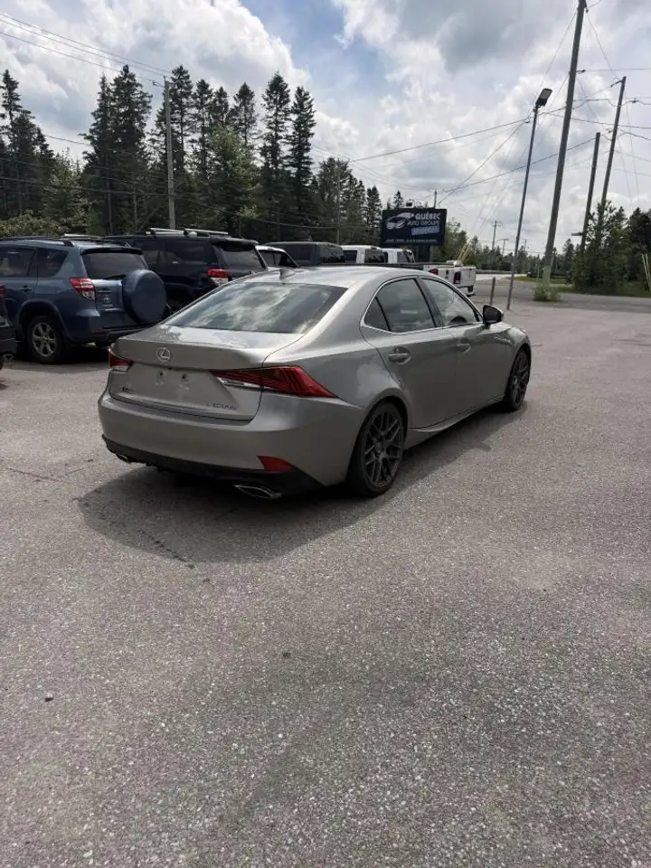 Lexus IS fotografie Lexus IS